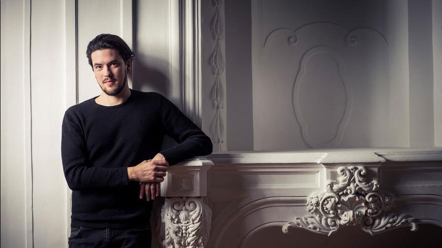 Orquesta Sinfónica de Galicia, André Schuen,  Roberto González, Monjas