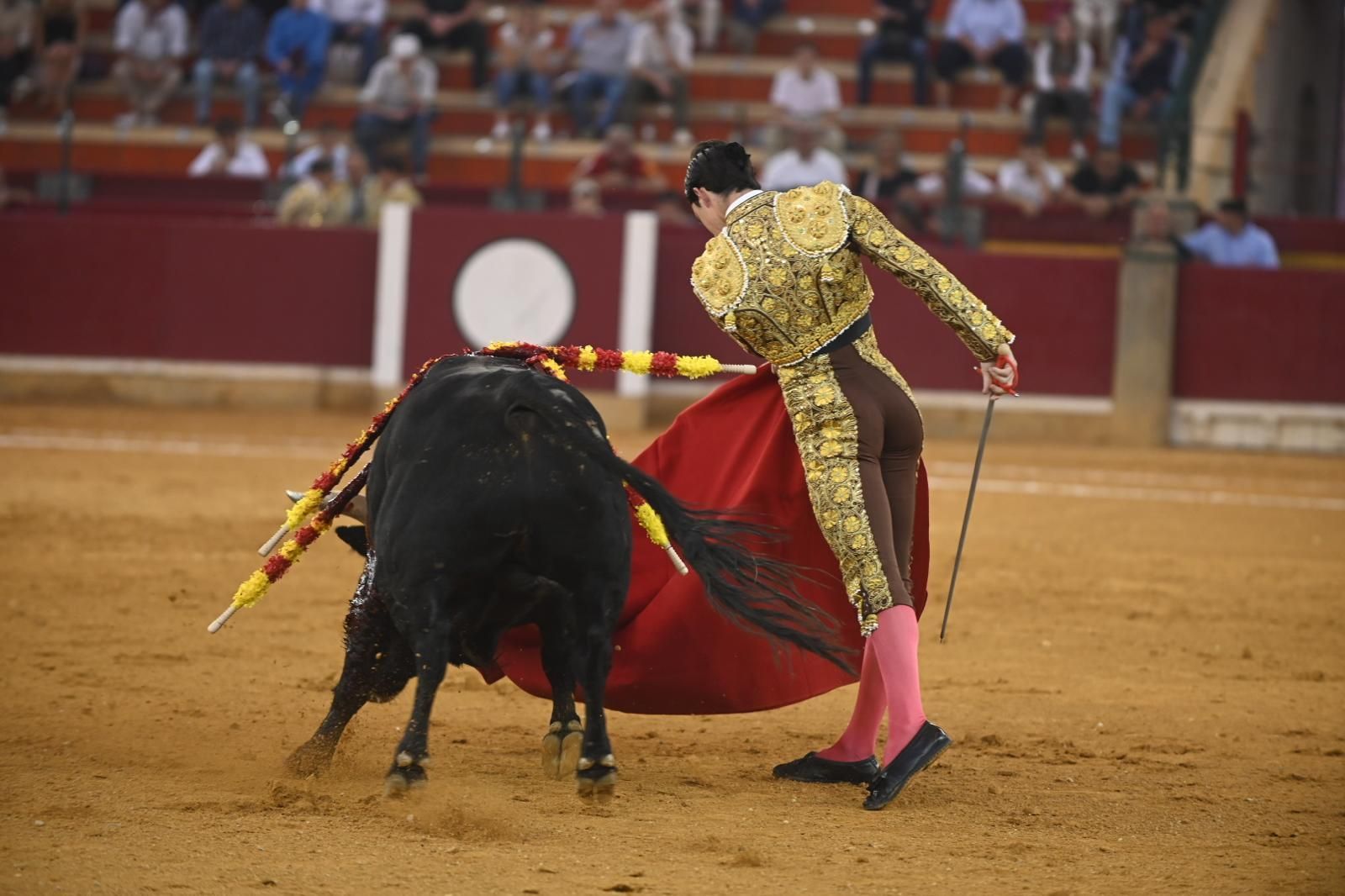 En imágenes | Primera novillada de la Feria taurina del Pilar en Zaragoza