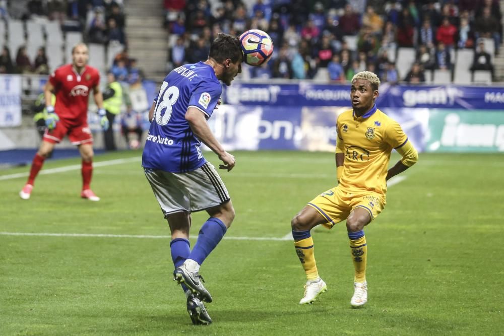 El partido entre el Real Oviedo y el Alcorcón, en imágenes