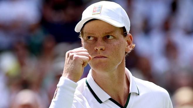 Sinner sigue sufriendo... y ganando en Wimbledon