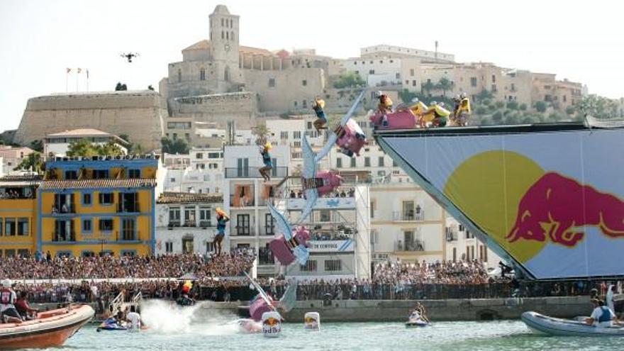 Despegue Sportinguista o el Cañón del Piles, algunos de los nombres para el &quot;Día de las Alas&quot; de Red Bull