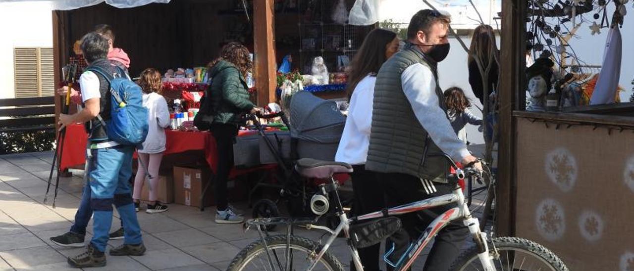 El Mercat de Nadal se sitúa en la plaza de la Constitució. | C.C.