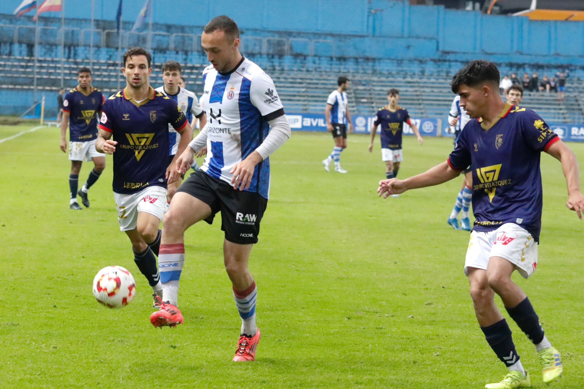 EN IMÁGENES: Ammbientazo en el play-off del Real Avilés contra el Antoniano