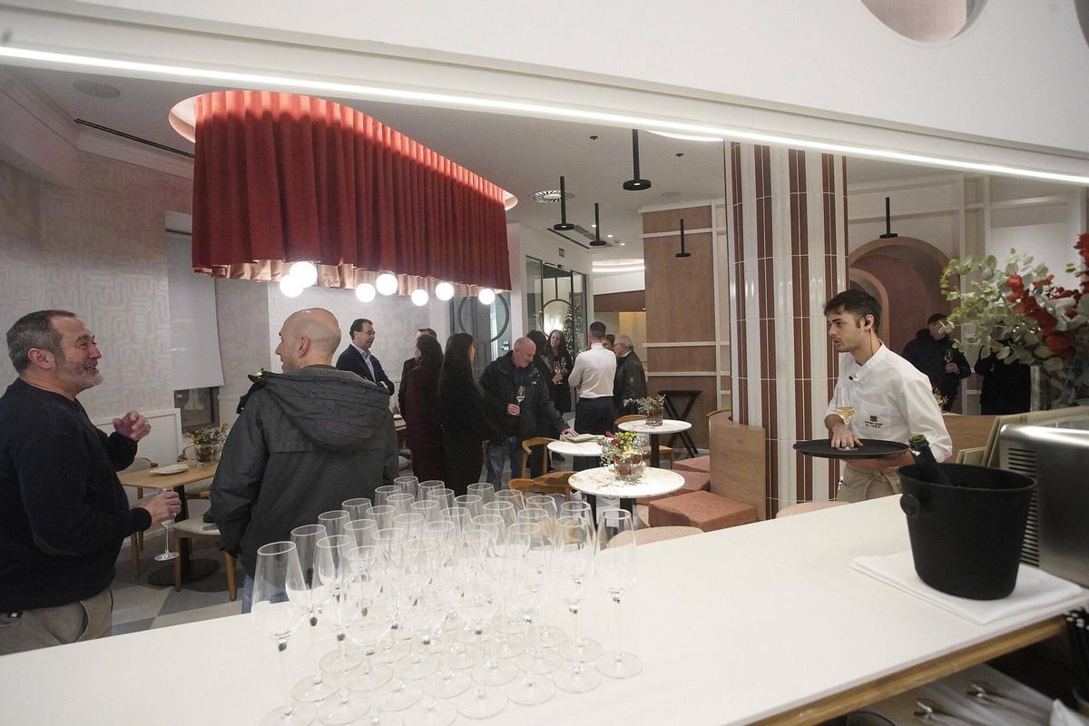 Girona Inauguració del restaurant cafeteria hotel Ultonia