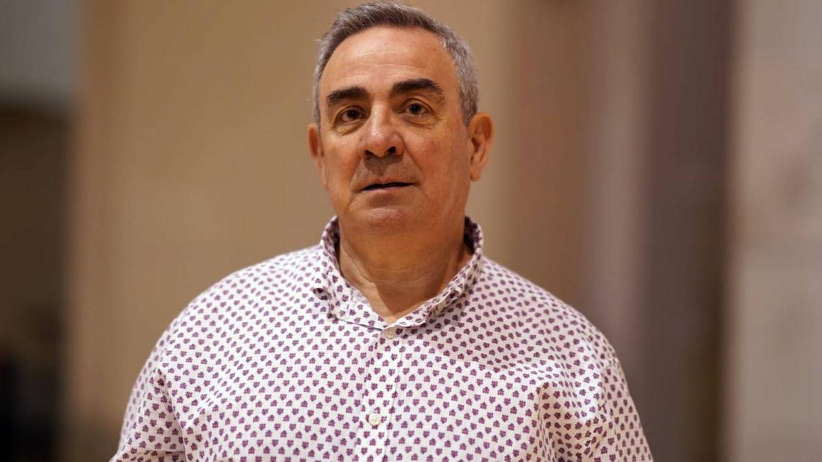 Quique Jiménez Silva, escritor de 'Abuel@s manual de resistencia pacífica".