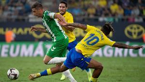 Resumen, goles y highlights del Cádiz 0 - 0 Betis de la jornada 10 de LaLiga Santander