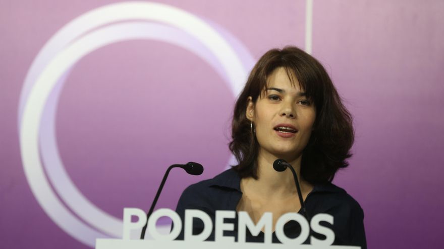 Podemos exige al PSOE que no ceda a las &quot;amenazas antidemocráticas&quot; de las eléctricas