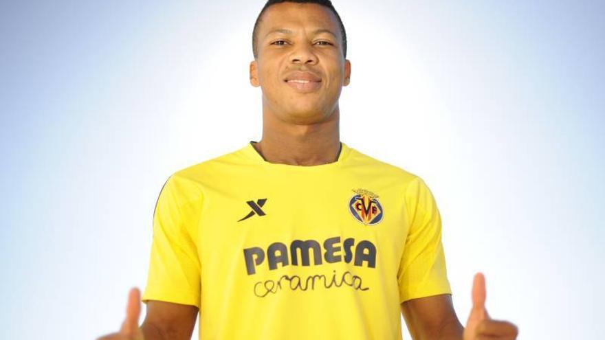 El Villarreal CF renueva a Ike Uche hasta 2017