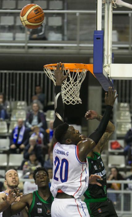 El equipo alicantino gana por 77-56 tras sentenciar con un parcial de 21-0 en solo cinco minutos