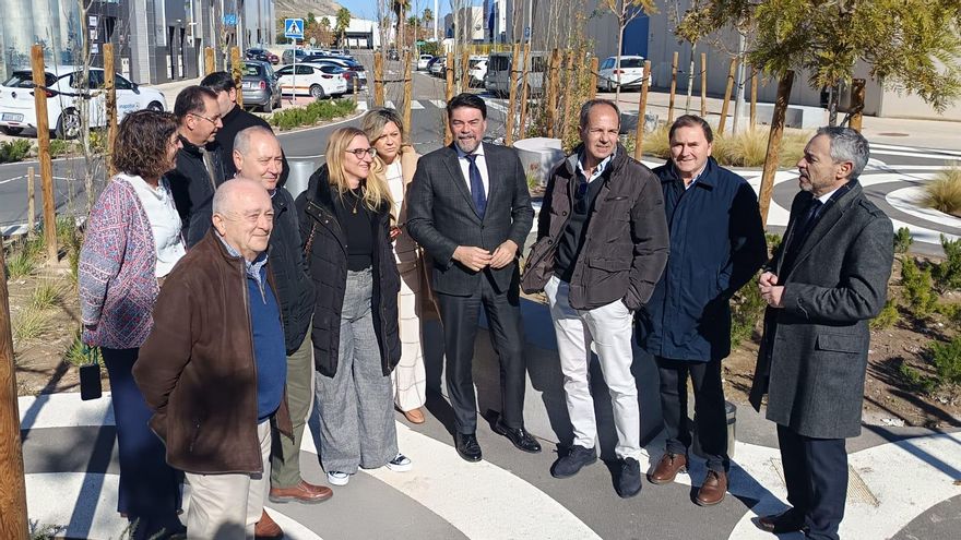 Barcala anuncia más suelo industrial en Alicante y reclama mejoras en el transporte a los polígonos