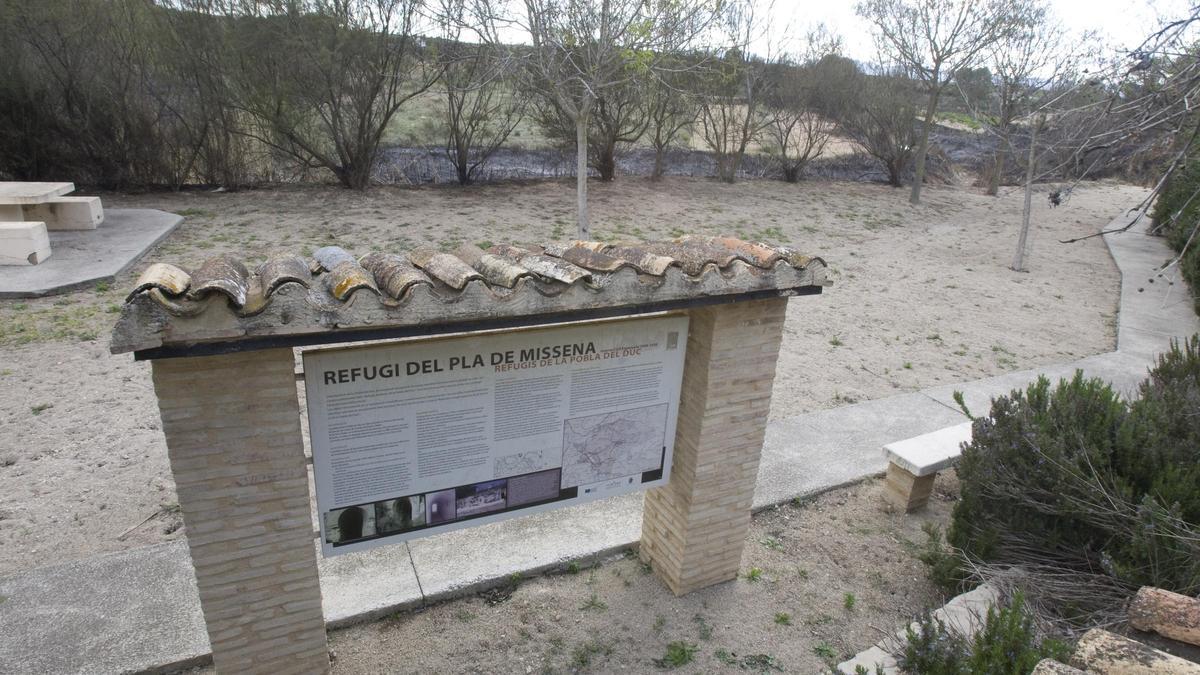Refugio antiaéreo del Pla de Missena en la Pobla del Duc.