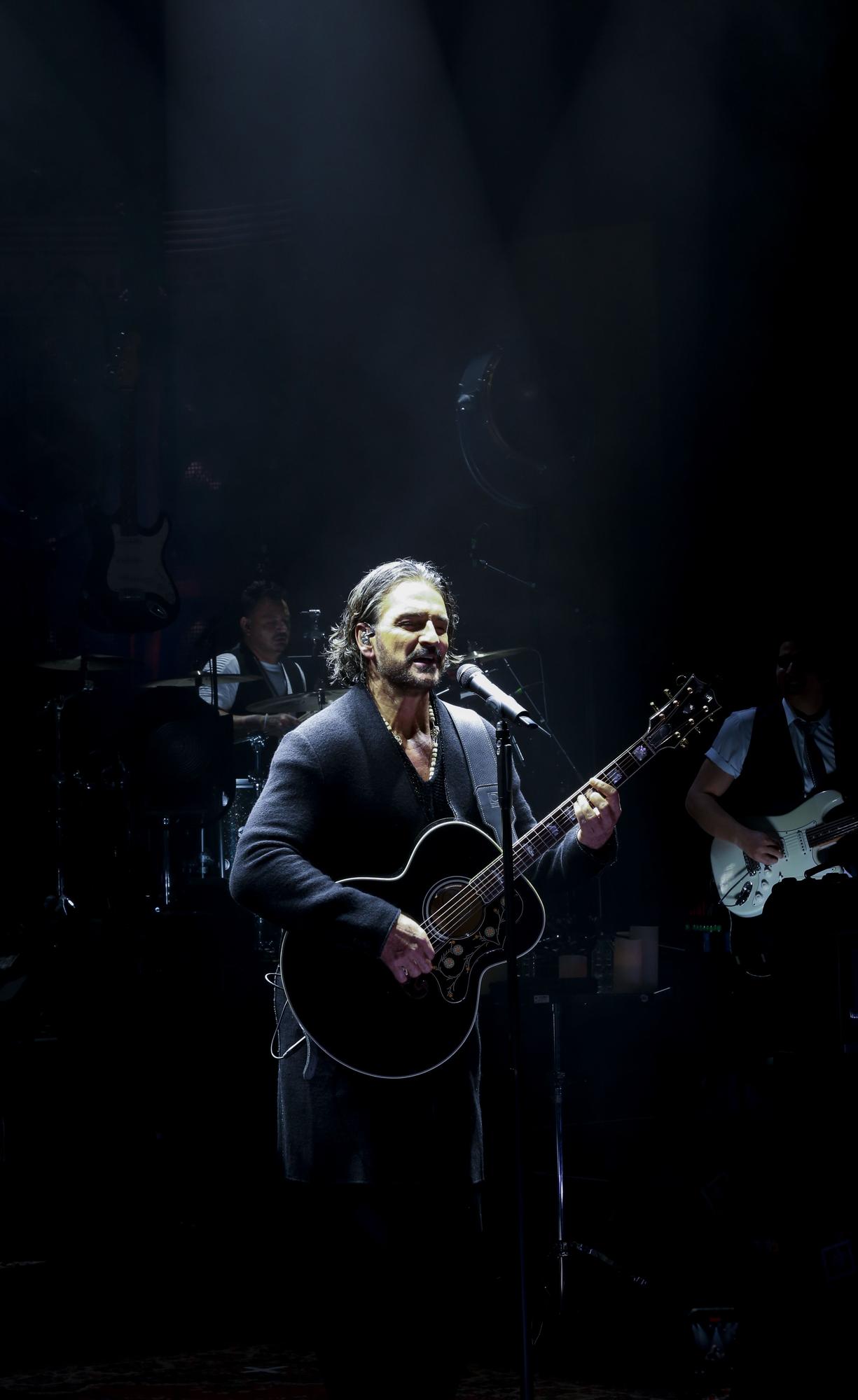 Ricardo Arjona enloquece al Auditorio de Zaragoza