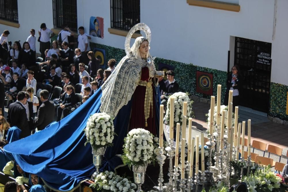 Procesión en el Colegio de Gamarra.