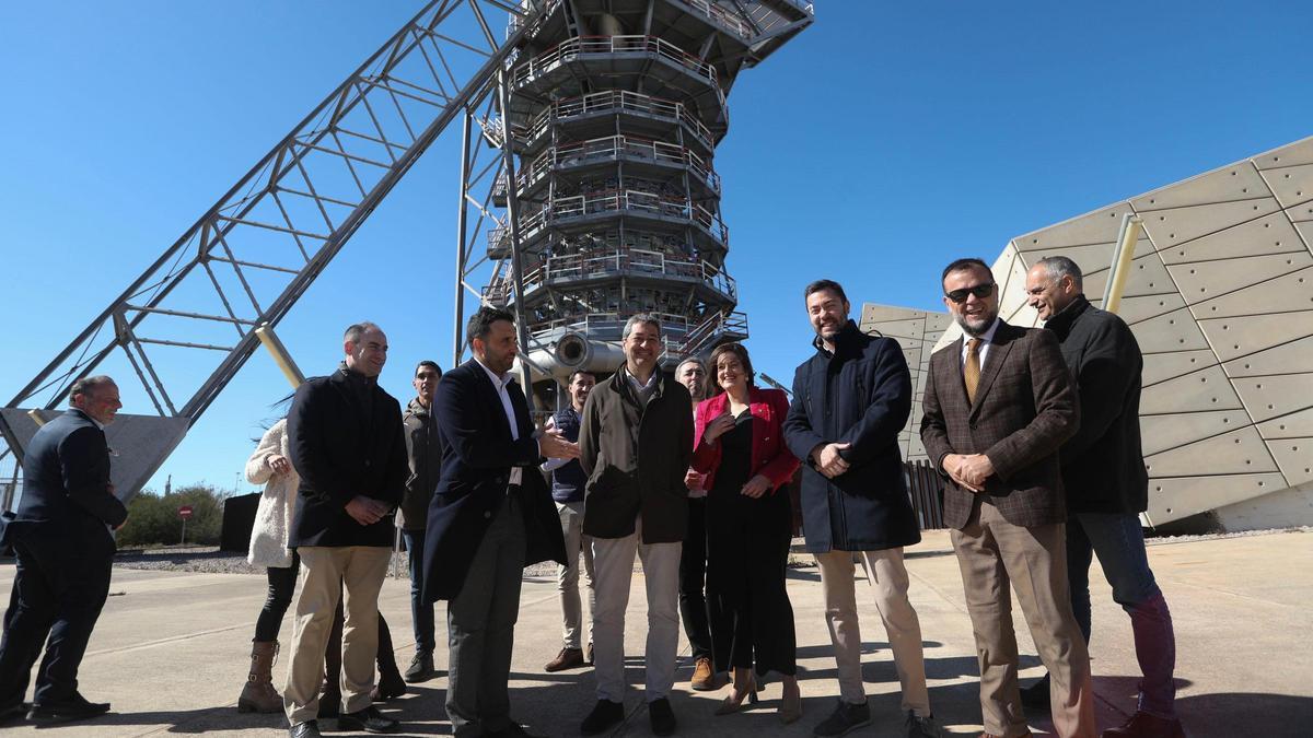 Comitiva que celebró in situ la declaración de BIC del Horno Alto.