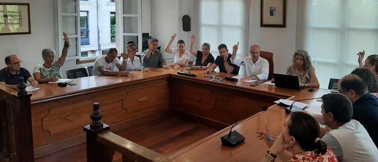 Primer pleno del actual mandato en Bueu, celebrado el pasado 27 de junio. | // GONZALO NÚÑEZ