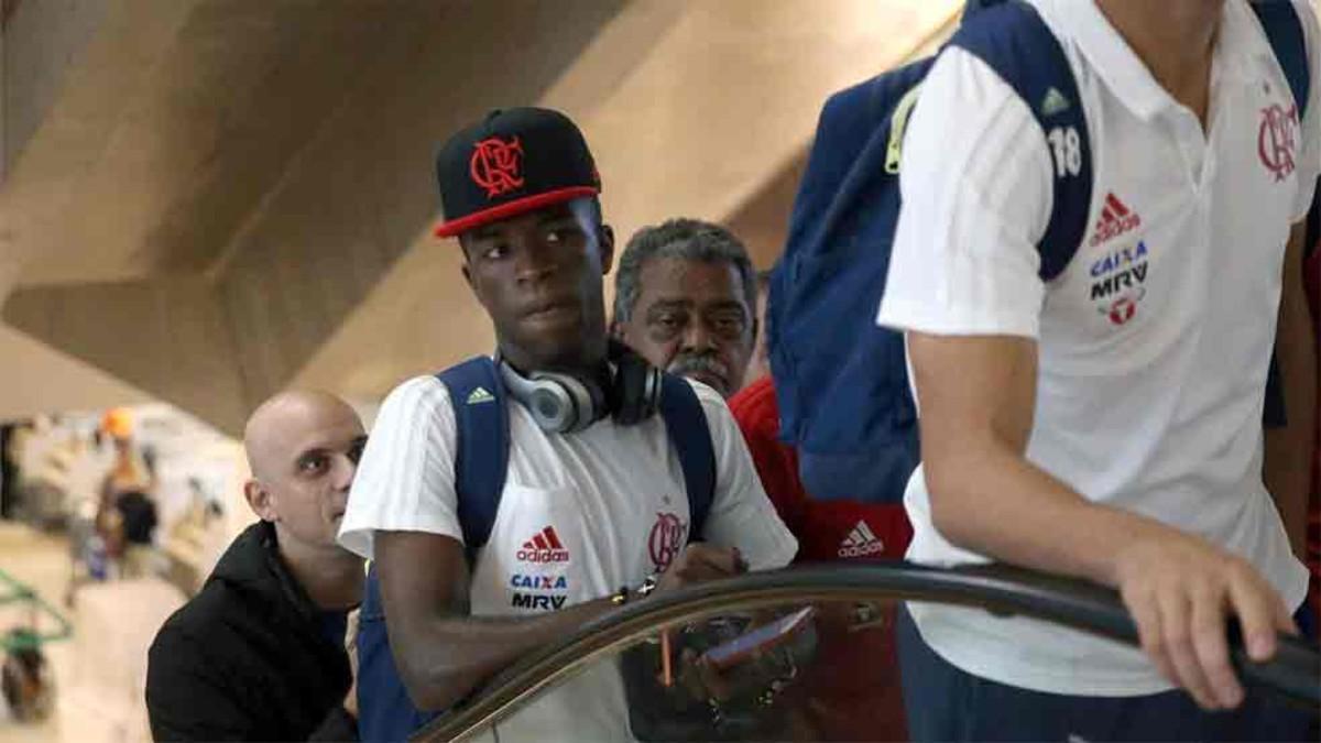 Florentino Pérez quiere controlar la vida privada de Vinicius Jr.