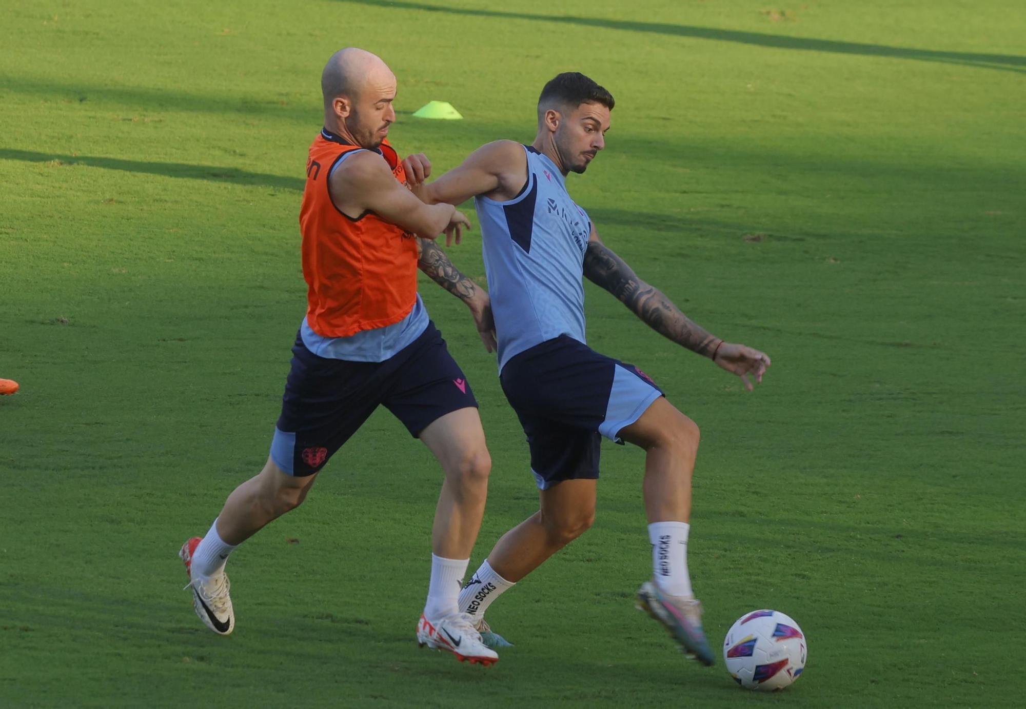 Entrenamiento del Levante UD previo al encuentro frente al Racing de Ferrol