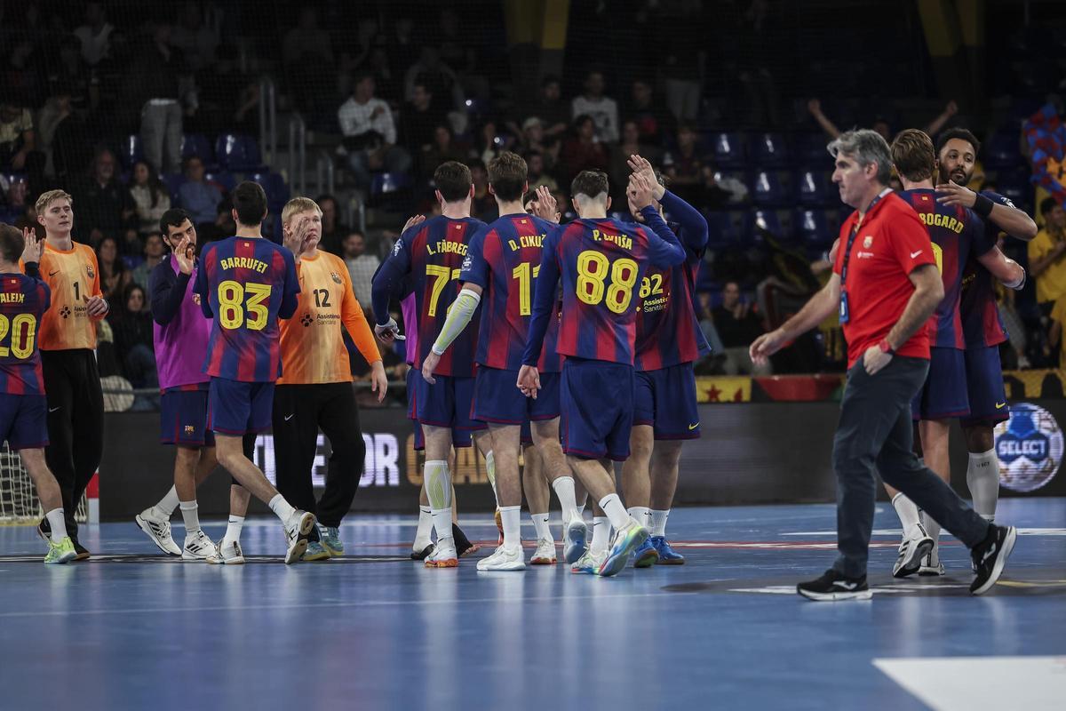 Los jugadores del Barça celebran un triunfo.