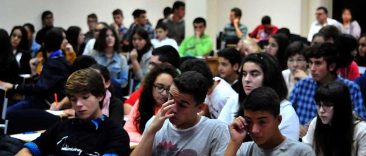 Alumnos del instituto Fermín Bouza Brey en el curso anterior. // Iñaki Abella