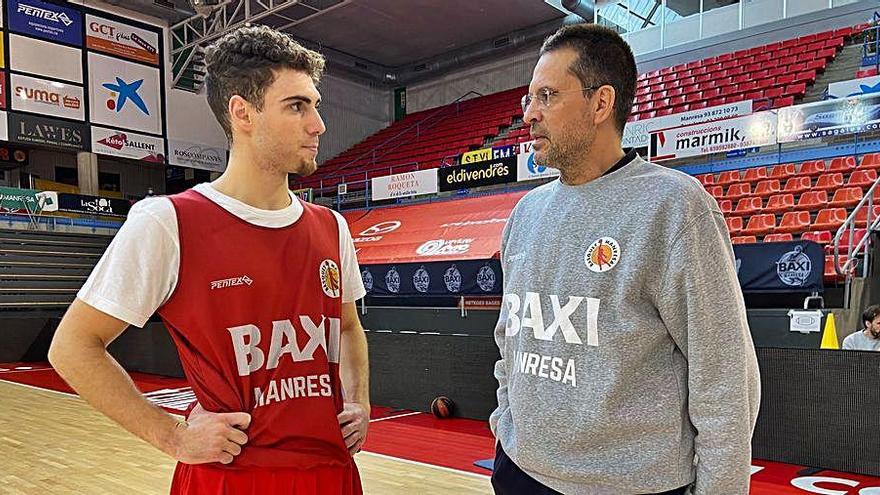 Dani Garcia, amb Pedro Martínez durant l&#039;entrenament d&#039;ahir