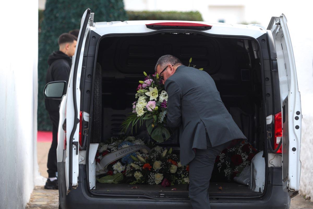 El cortejo fúnebre del Pitiús Team Motoclub al joven motorista fallecido en Ibiza