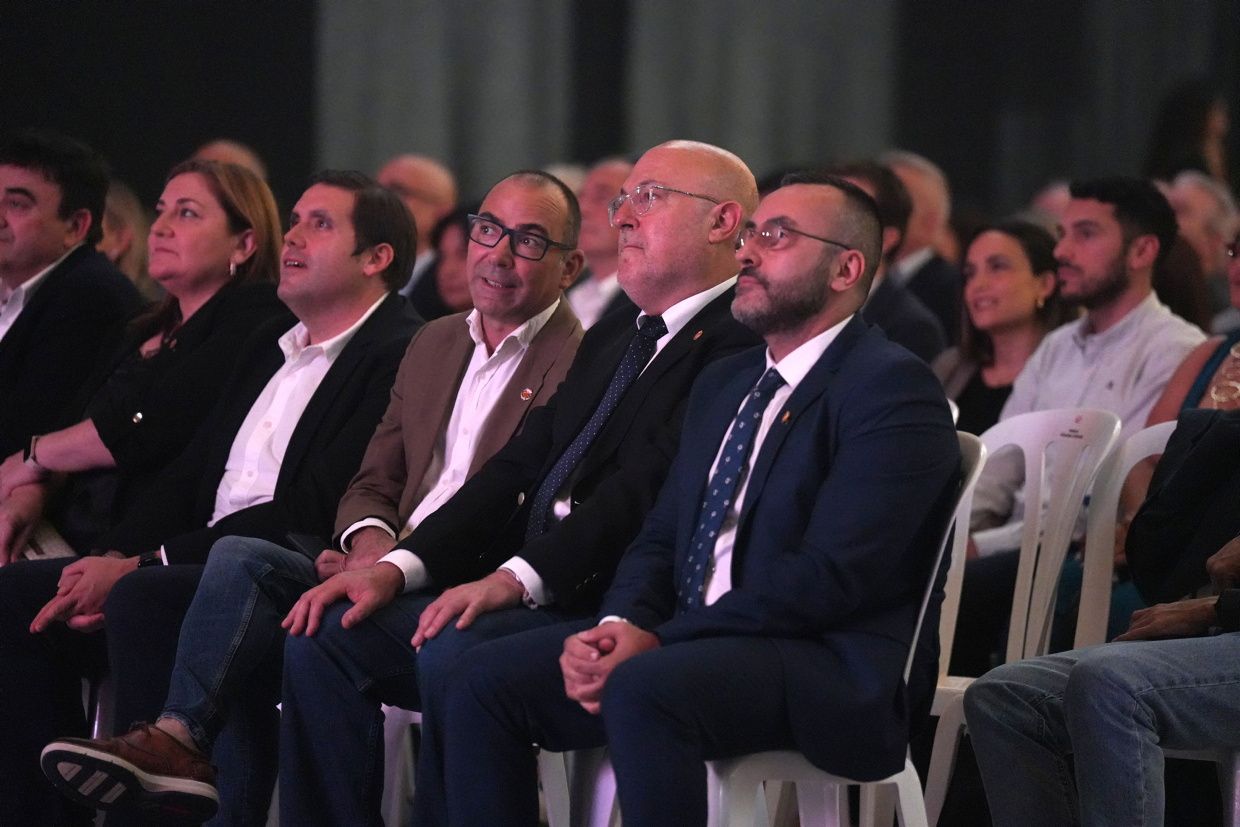 Galería de fotos de la gala del 50º aniversario de Grúas Tomás en Vila-real