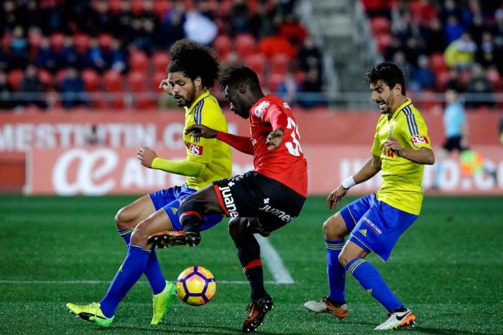 Zweitligist Real Mallorca hat am Sonntag (29.1.) im Stadion von Son Moix 0:0 gegen Cádiz gespielt. Es ist das dritte Unentschieden in Serie für den Inselclub.