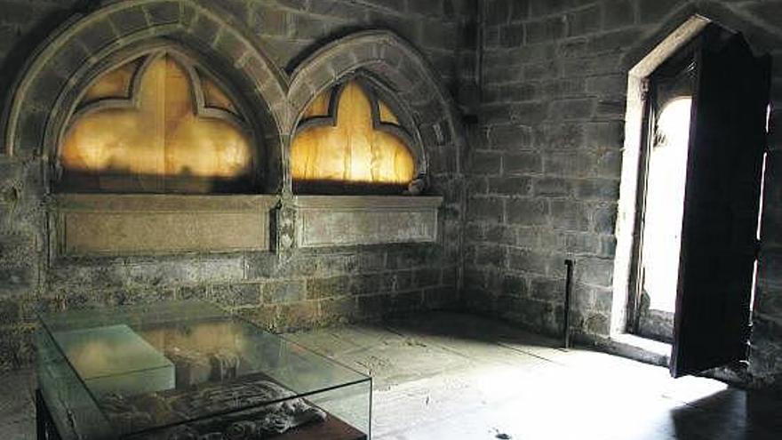 Interior de la capilla funeraria de los Alas.