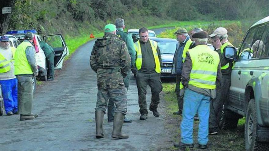 Un cazador muere por un tiro accidental de un compañero en Vila de Cruces