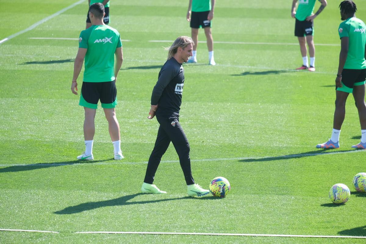 Beccacece durante el entrenamiento de hoy del Elche CF