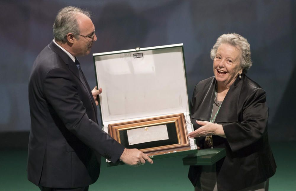 ENTREGA LAS MEDALLAS DE ANDALUCÍA