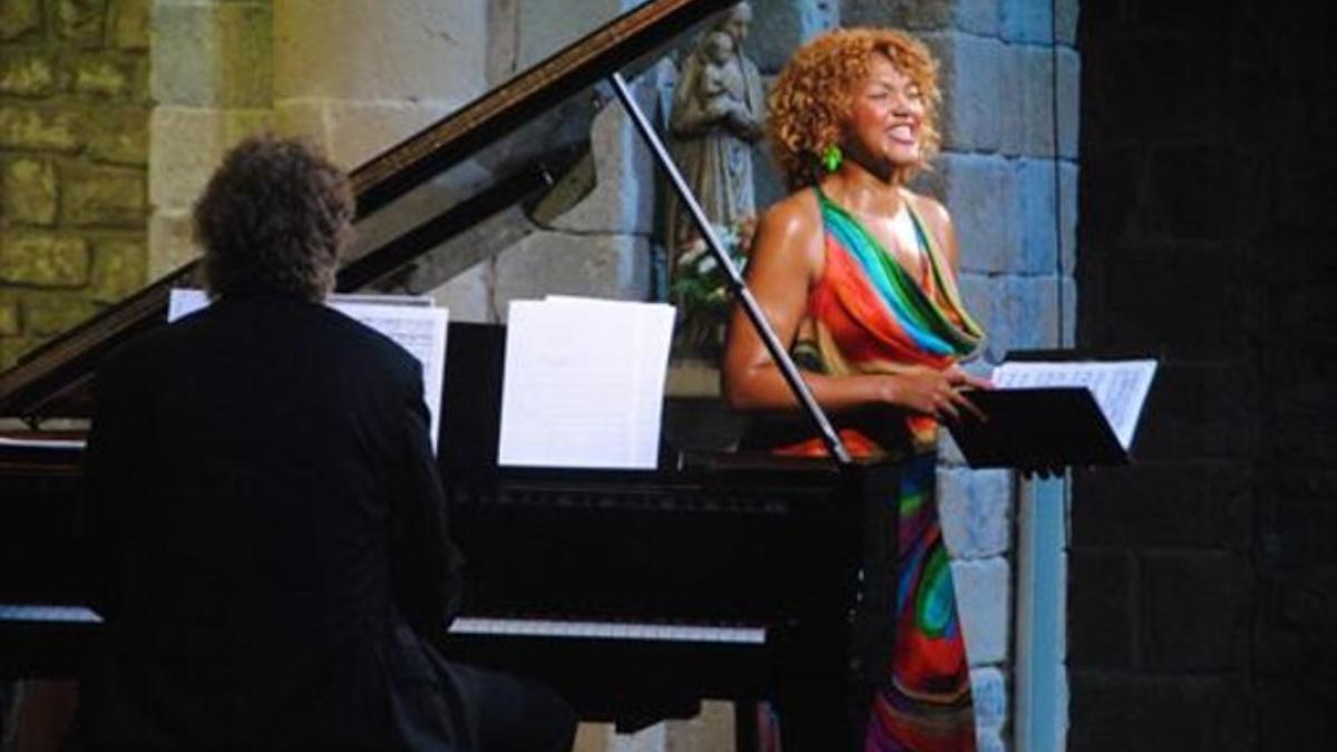 Measha Brueggergosman, durante el concierto del jueves en Vilabertran.