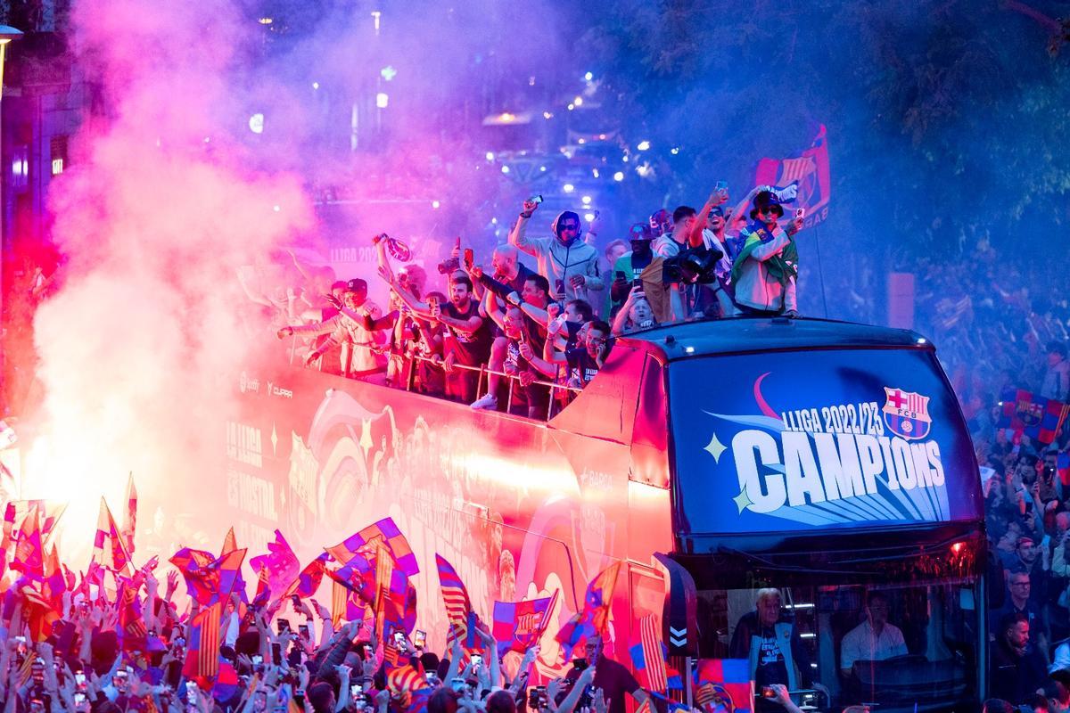 La Rúa del Barça, en imágenes: Lo que no se ha visto por TV La Rúa del Barça, en imágenes: Lo que no se ha visto por TV