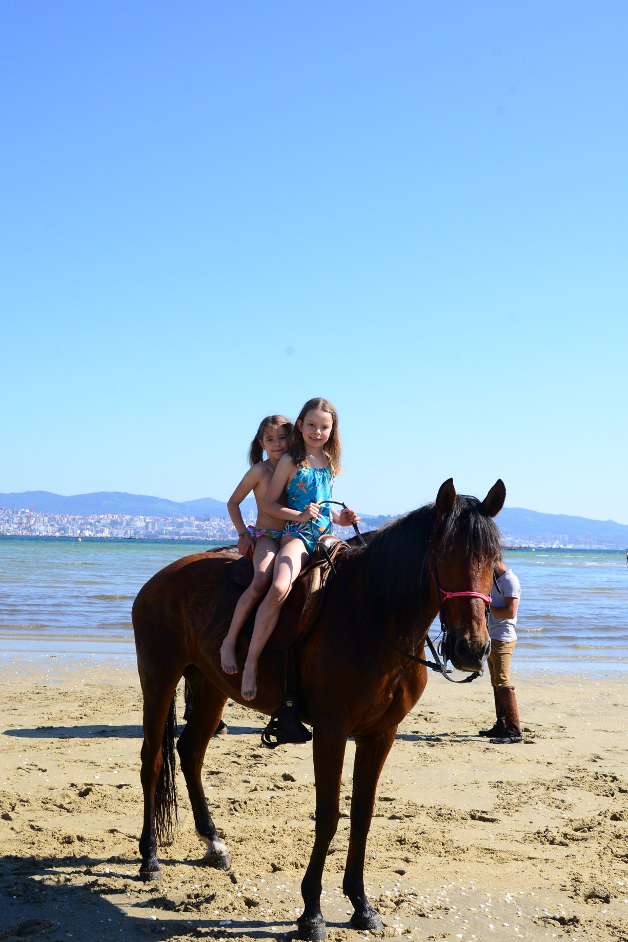 Una espectacular jornada a caballo por Moaña (I)