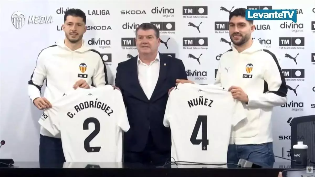 Guido Rodríguez firma amb el València CF fins a 2028
