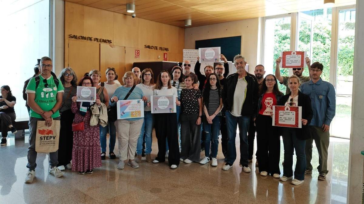 La protesta de los profesores de la EOI de Benidorm.