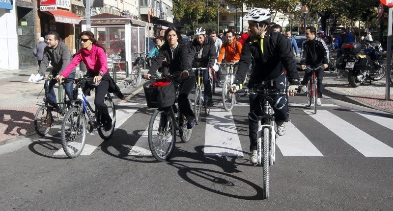 Marcha ciclista en protesta por la paralización del servicio Bizi