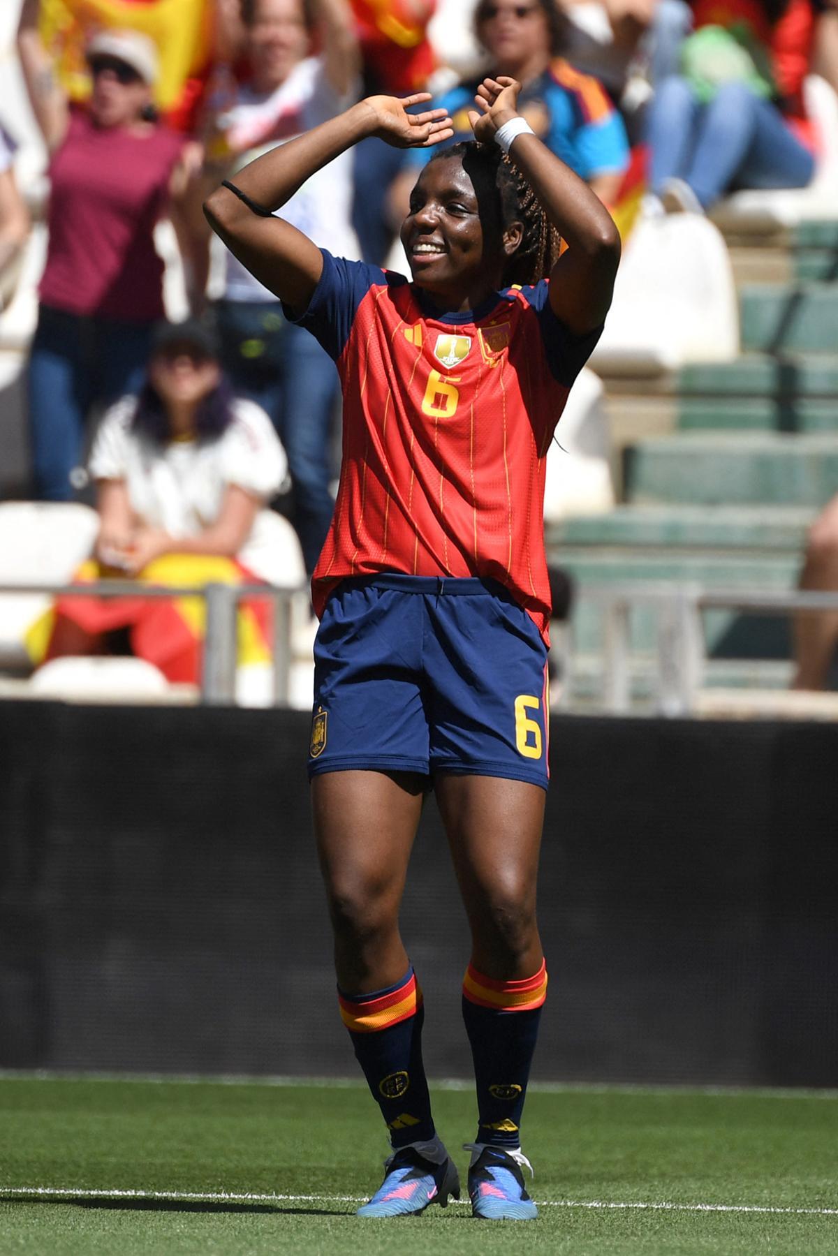Partido de clasificación para la Copa Mundial Femenino entre España y Ucrania, en imagenes.
