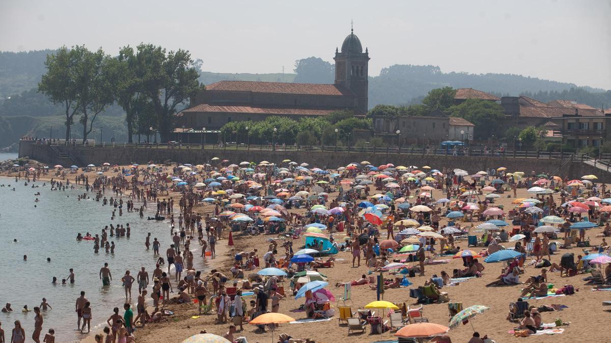 La playa de Luanco, en una imagen de archivo