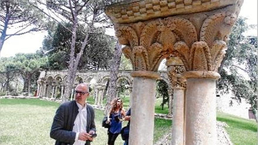 Gerardo Boto, el 8 de juny de l&#039;any passat, quan va poder visitar el claustre de la finca del Mas del Vent.