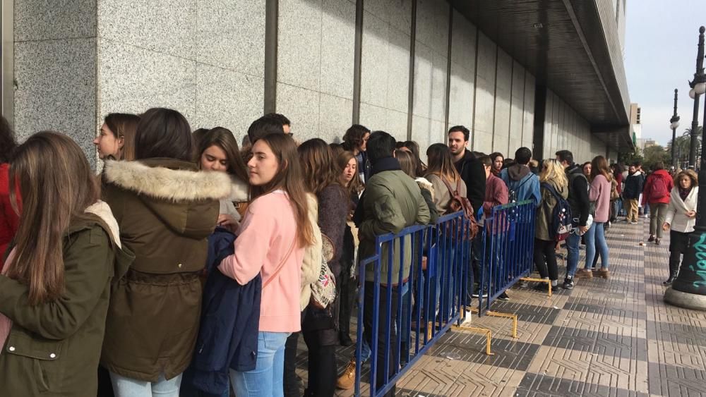 Operación Triunfo desata la locura en València