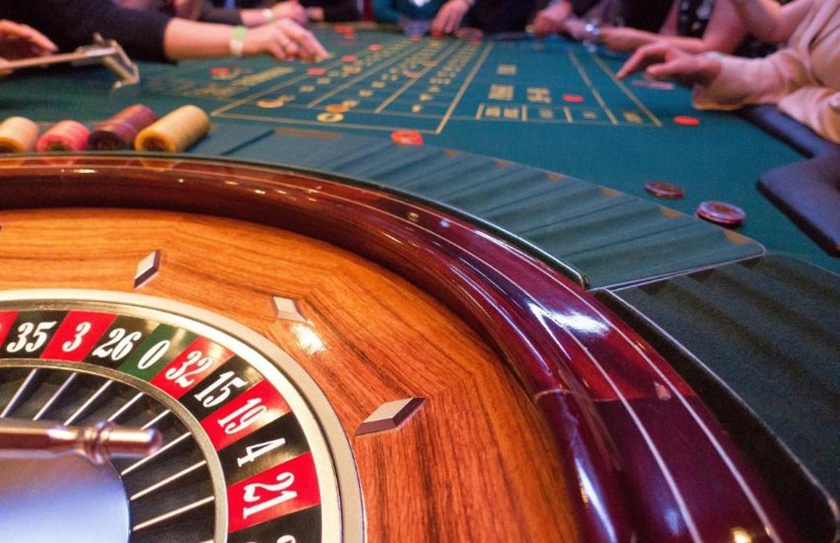 Mesa de ruleta en un casino legal en España