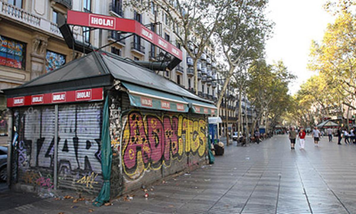 Kioscos cerrados en Les Rambles.