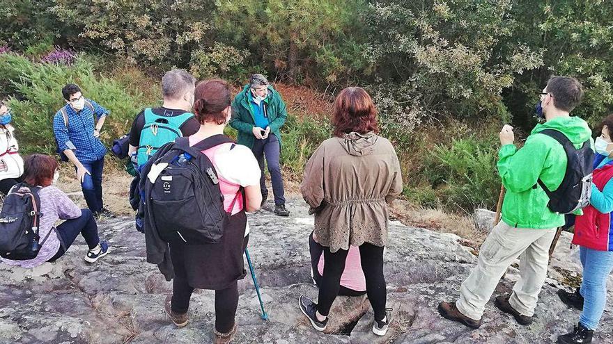 Recorrido nocturno por los petroglifos del Monte do Carrio