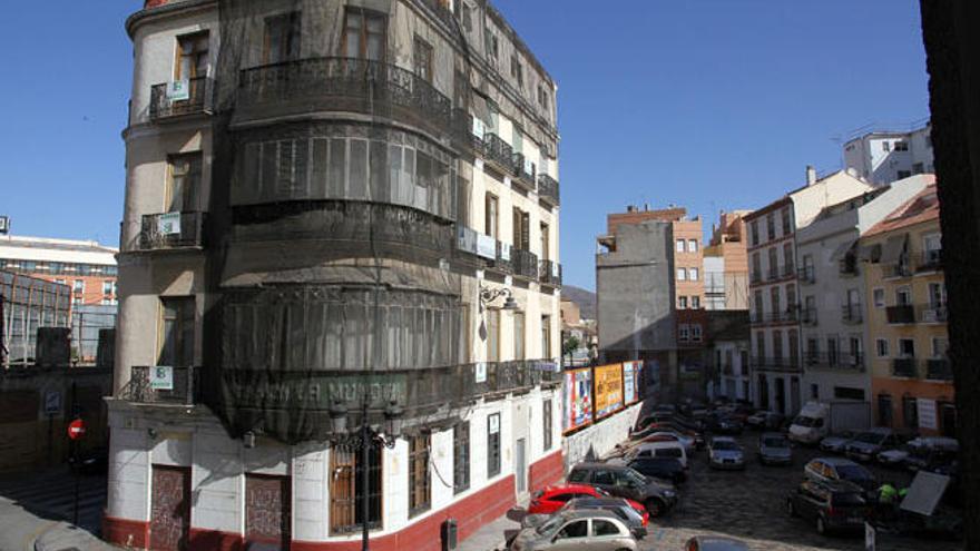 El edificio conocido como La Mundial.