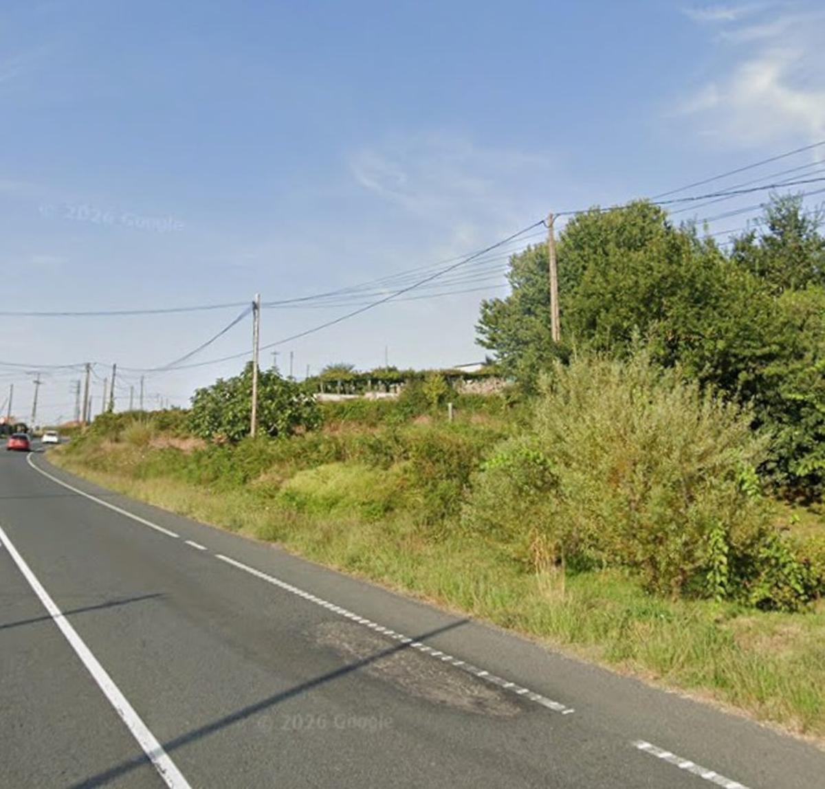 Los terrenos están en A Ermida, al borde de la PO-542.