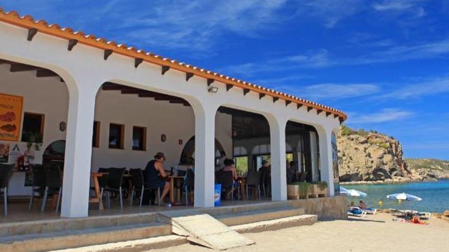 Auténtica gastronomía local en el paraíso de Xarraca