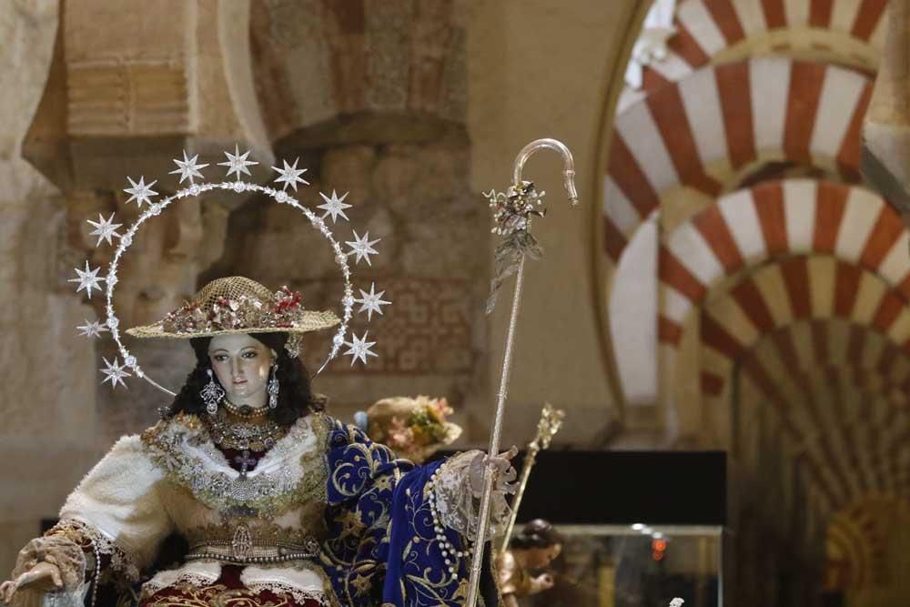 Muestra sobre la Divina Pastora en la Mezquita Catedral