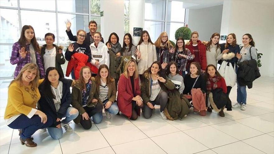 La mujer y la ciencia, en el colegio Romareda