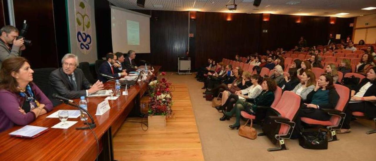 Un momento de las jornadas &quot;Coñecer a mediación intraxudicial, máis aló da mediación familiar&quot;. // G.S.